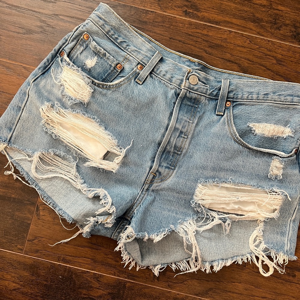 Levi shorts